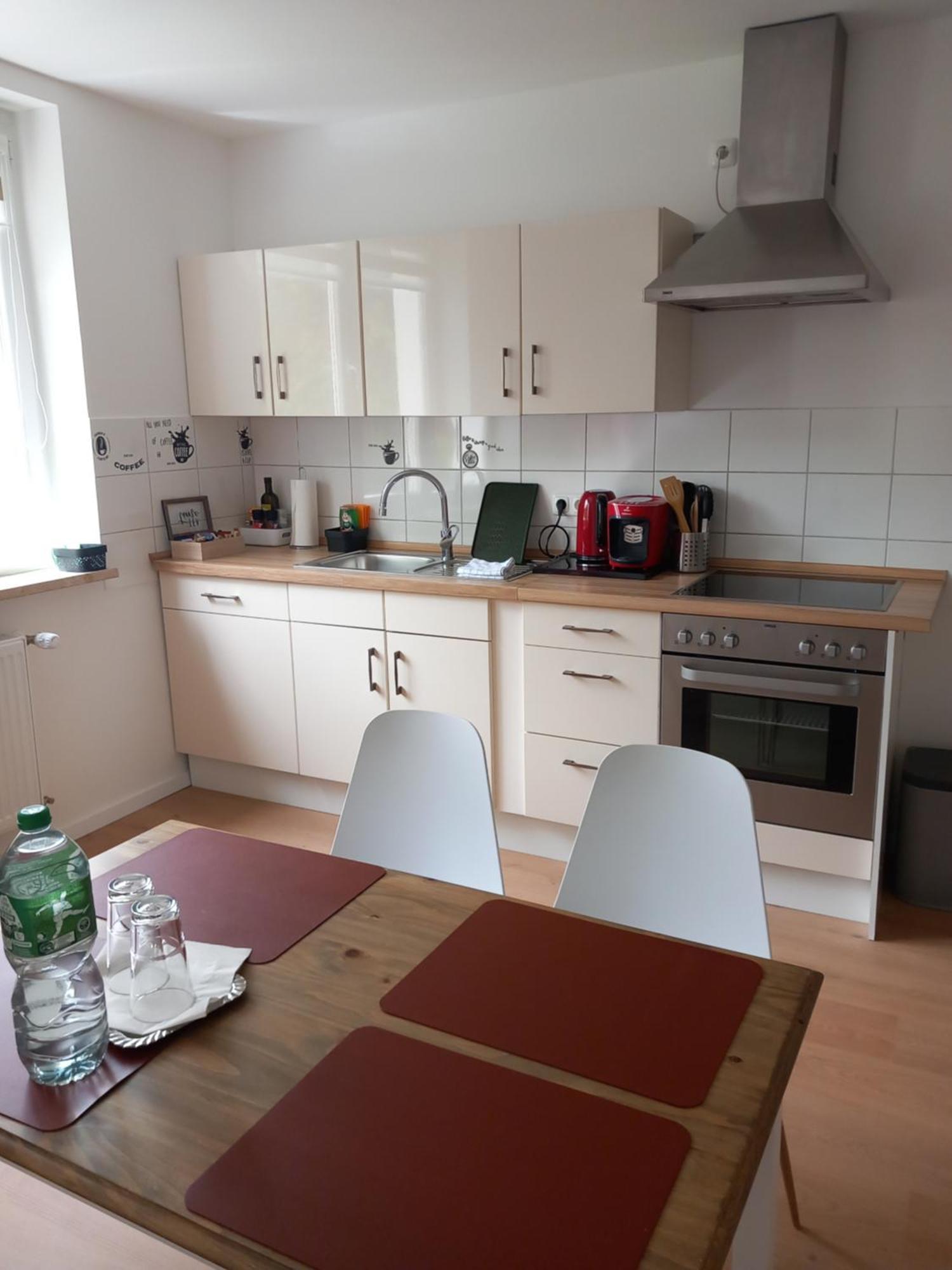 City Apartment Duisburg 1#Netflix &Wlan &Kingsize Bett &Kaffee Maschine & Central & 500M Innenhafen & 2 Min U Bahn المظهر الخارجي الصورة